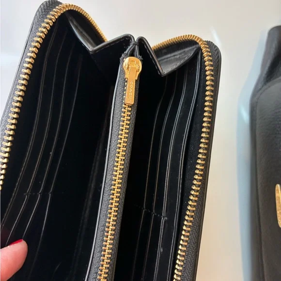 Coach Mini Emma Satchel in Black Refined Pebble Leather with Wallet - Picture 3 of 13